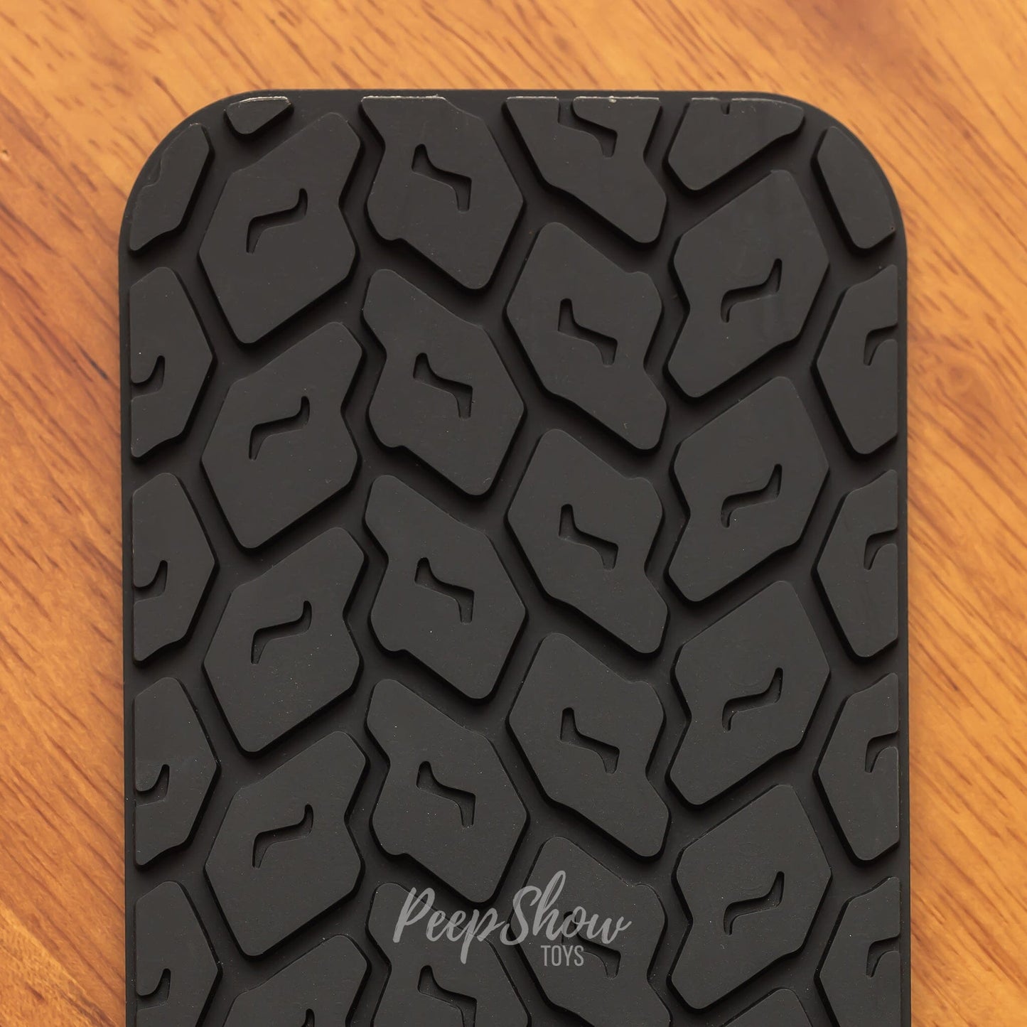 Sei Mio Tyre Paddle - Tire-Tracks Imprint Spanking Paddle