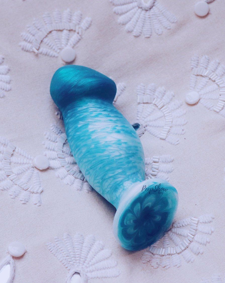 Uberrime Sensi Soft Silicone Vaginal Plug Dildo