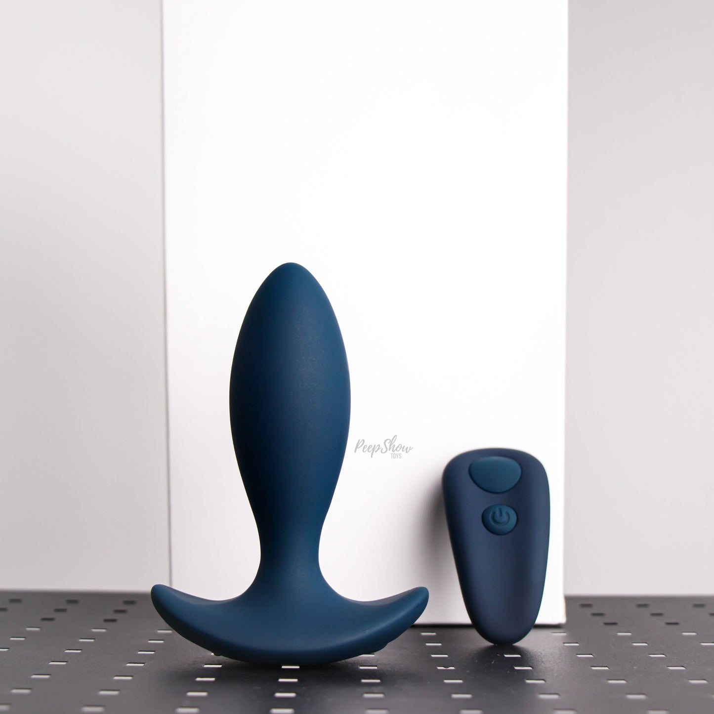 Lux Active Throb Thrusting Butt Plug with Remote Control